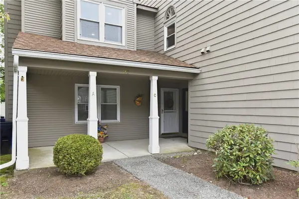 38 Stone Trail #C, North Providence, RI 02904