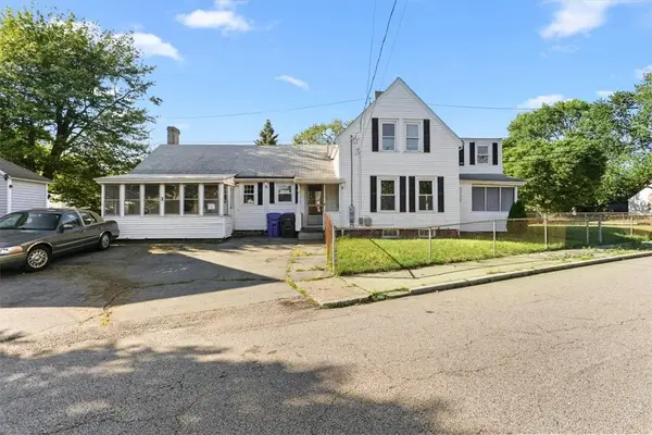 6 Shore Road, East Providence, RI 02915