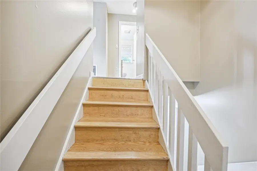 17 Clara Lane, Narragansett, RI 02882 - #3