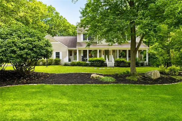 109 Woodridge Drive, North Kingstown, RI 02874