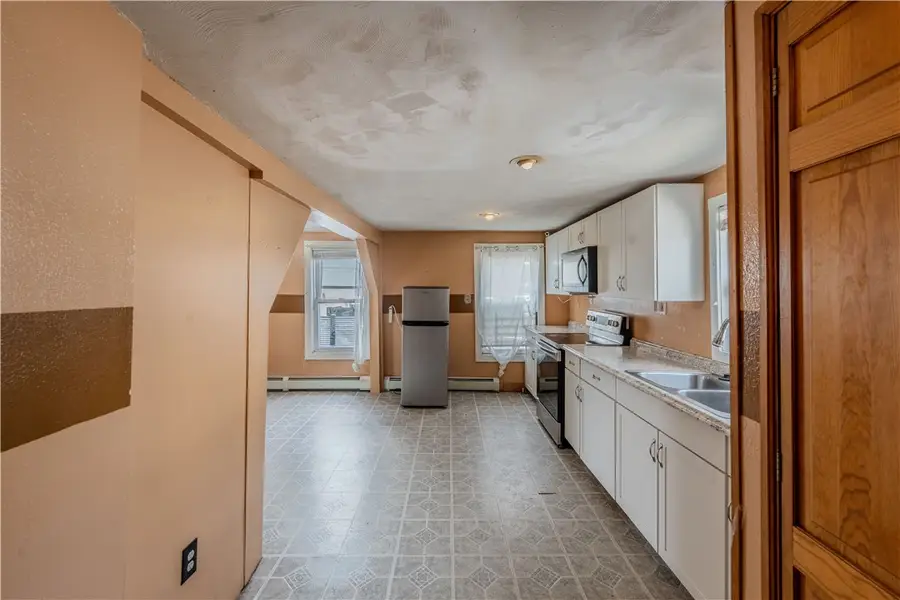 738 Lonsdale Avenue, Central Falls, RI 02863 - #3
