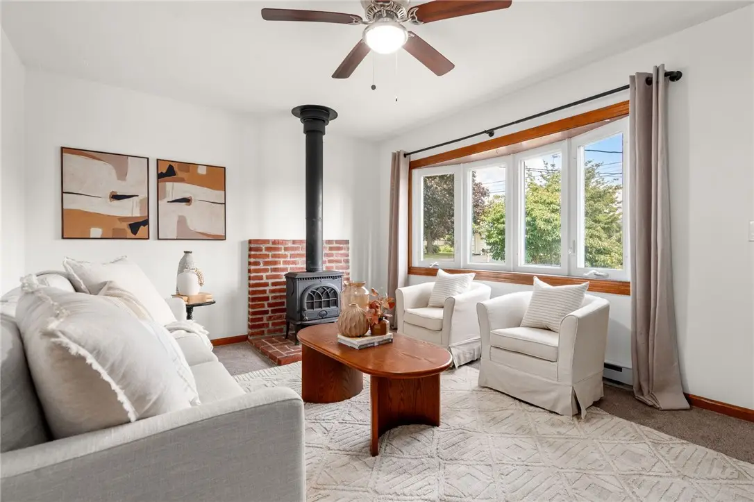40 Ladeira Avenue, Portsmouth, RI 02871 - #1