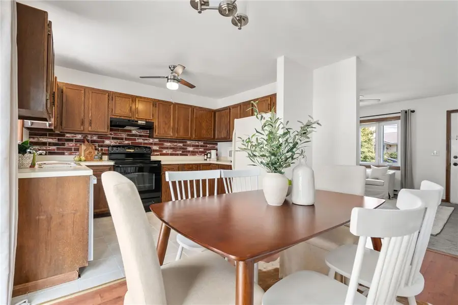 40 Ladeira Avenue, Portsmouth, RI 02871 - #2