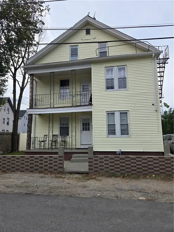 3 Barrett Street, Cumberland, RI 02864