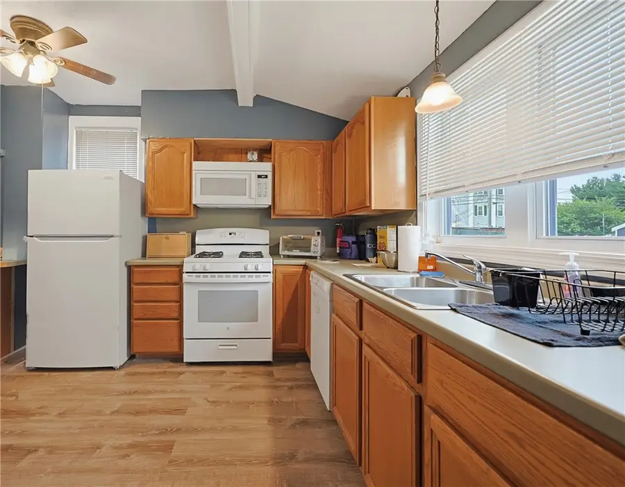 85 Hughes Avenue, Pawtucket, RI 02861 - #3
