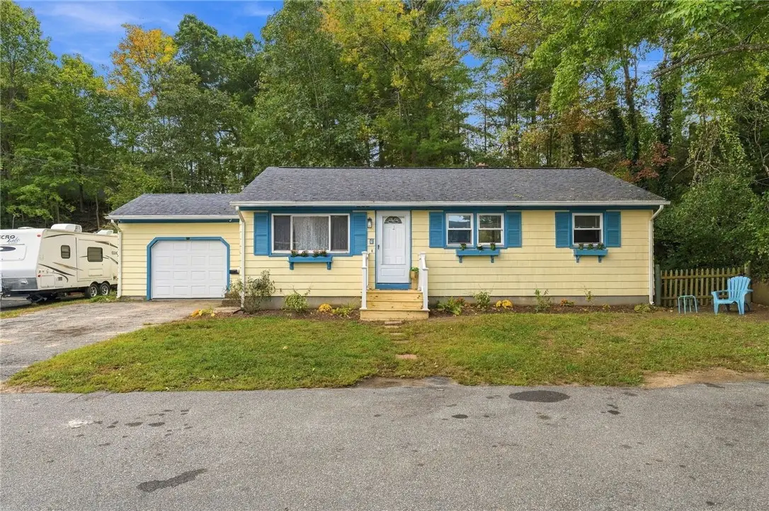 6 Sand Street, Coventry, RI 02816 - #1