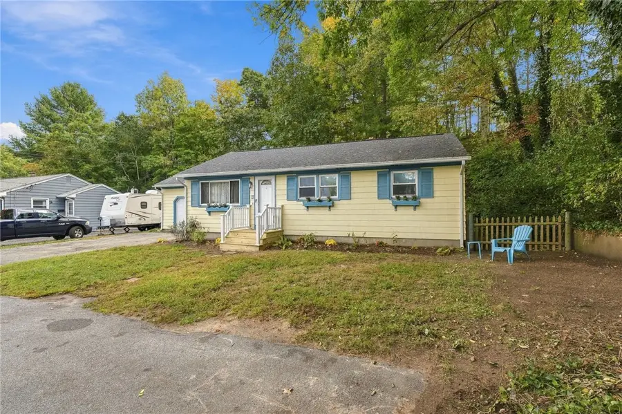 6 Sand Street, Coventry, RI 02816 - #3