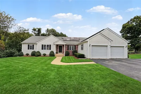 23 Valley Stream Drive, Cumberland, RI 02864