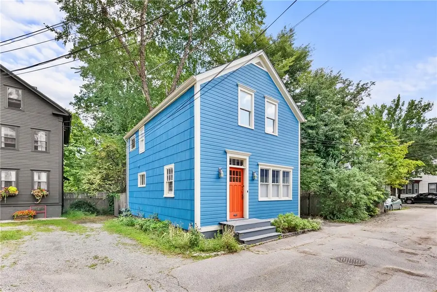4 Theresa Court, Providence, RI 02909 - #3
