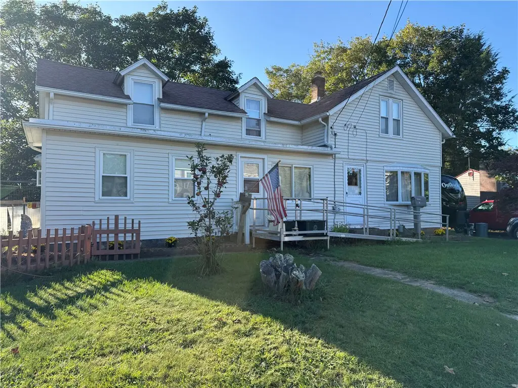 8 Pike Street, South Kingstown, RI 02879 - #1