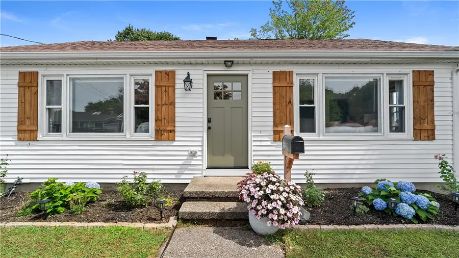 38 Fairfield Court, Warwick, RI 02889 - #3