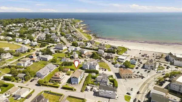 19 Briarwood Avenue, Middletown, RI 02842 - #3