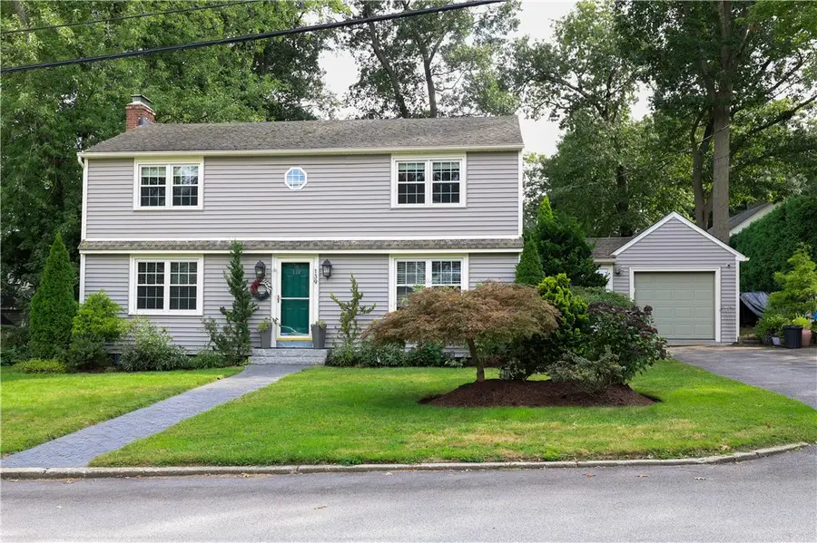 139 Woodstock Lane, Cranston, RI 02920 - #2