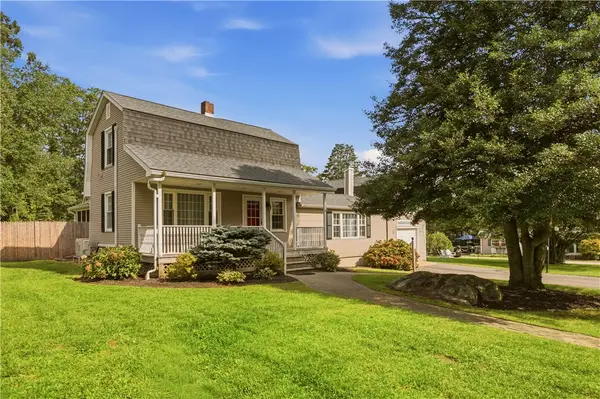 21 King Road, Tiverton, RI 02878