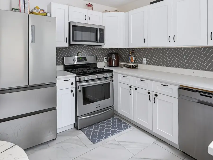 11 Hagan Street, Providence, RI 02904 - #3