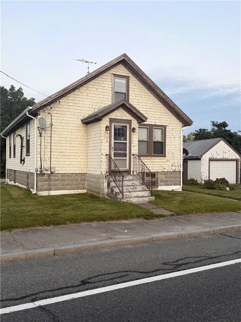 156 Stafford Road, Tiverton, RI 02878 - #1