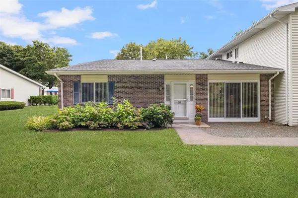 311 Chatham Circle, Warwick, RI 02886
