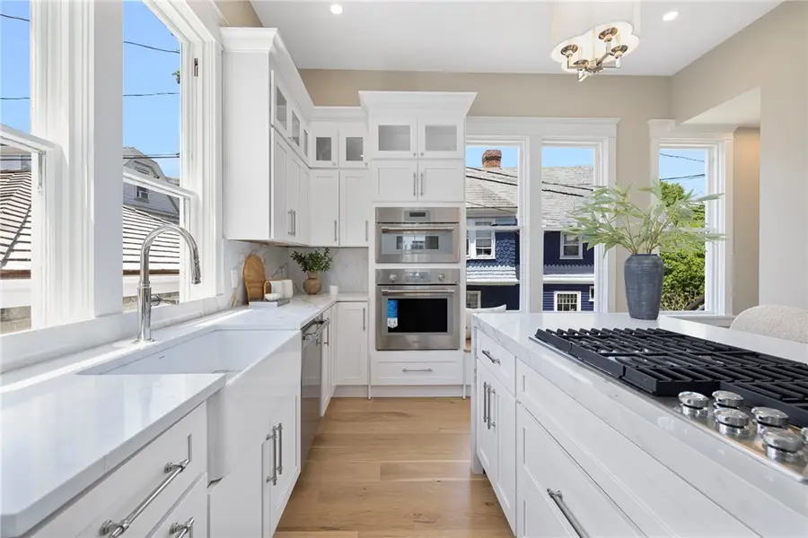 41 School Street #1, Newport, RI 02840 - #3