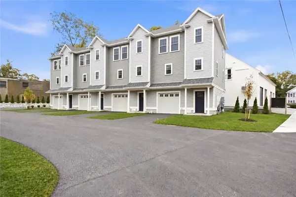 75 Croade Street, Warren, RI 02885