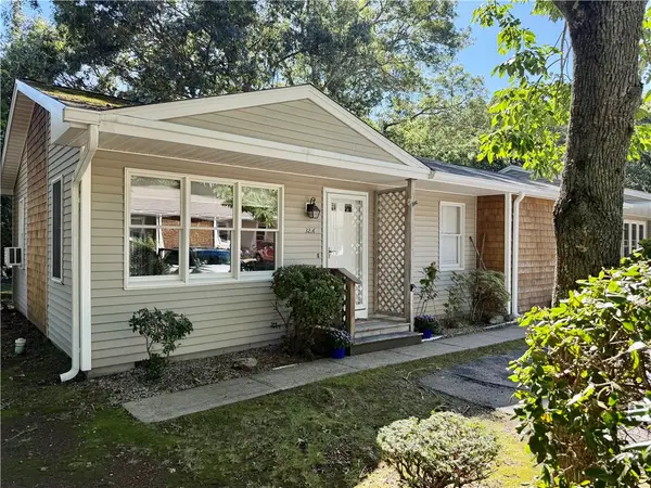 32 W Castle Way #A, Charlestown, RI 02813