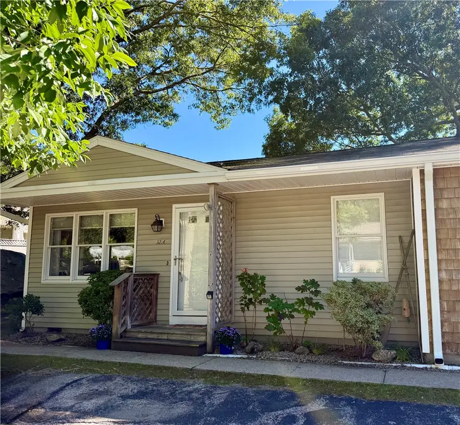 32 W Castle Way #A, Charlestown, RI 02813 - #2