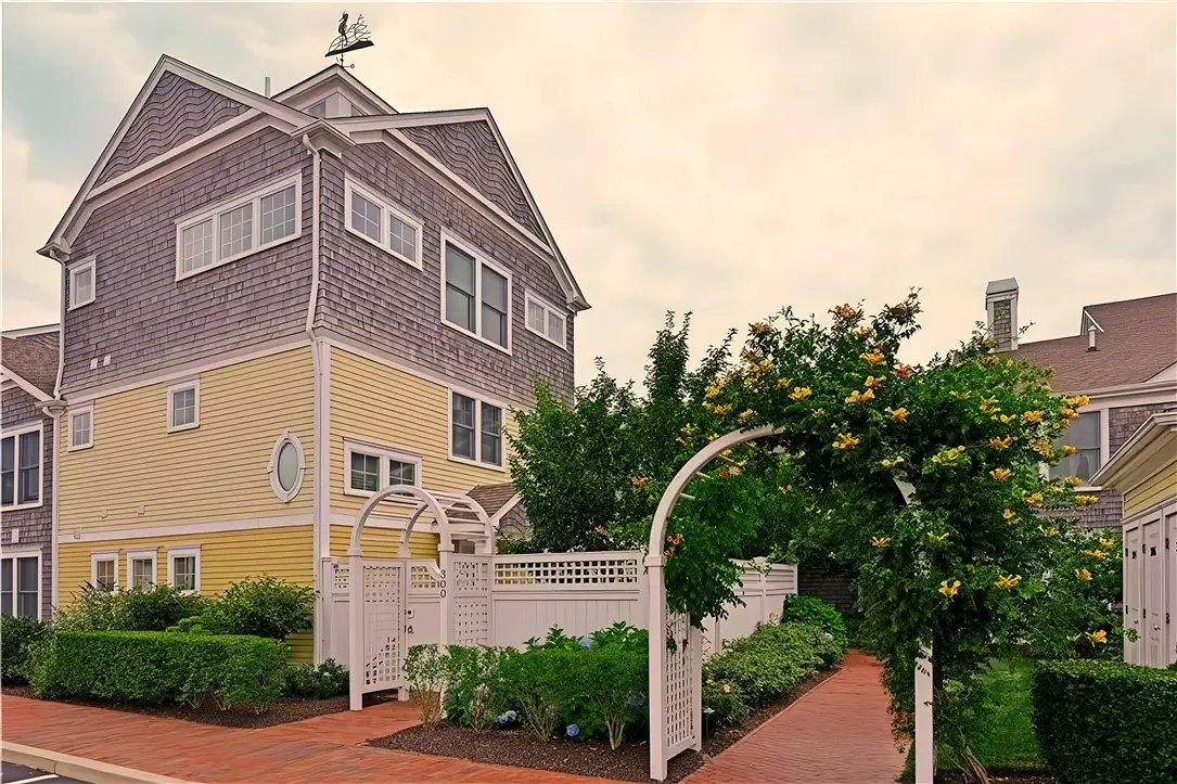 20 Narragansett Avenue #300, Narragansett, RI 02882 - #1