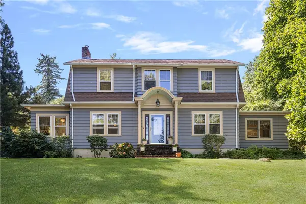 29 Valentine Circle, Warwick, RI 02886