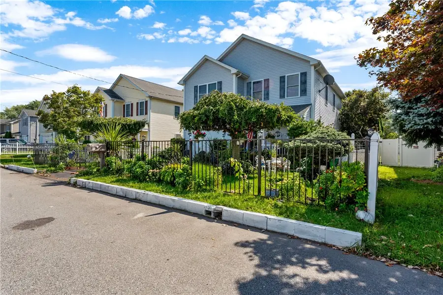 15 Metacomet Avenue, Rumford, RI 02916 - #2