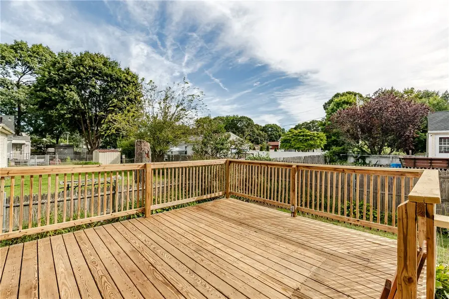 92 Hawksley Avenue, Warwick, RI 02889 - #3