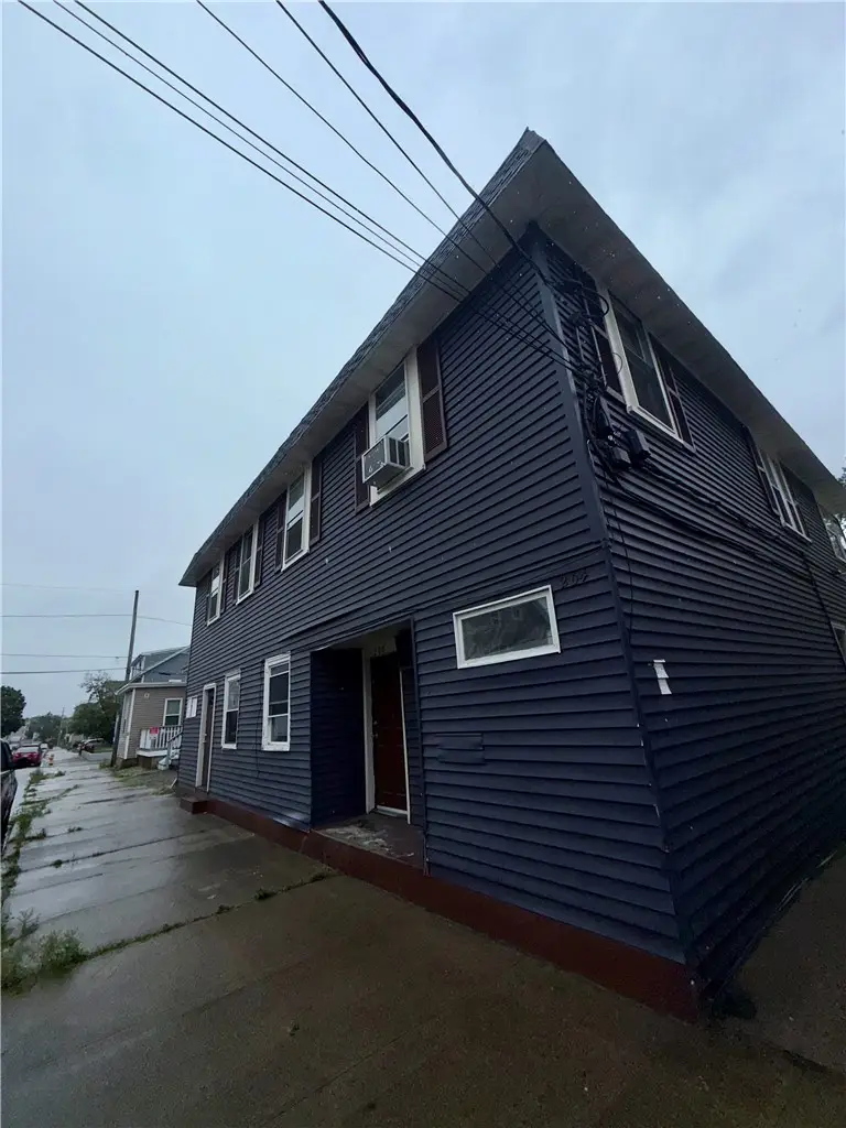 204 Dunnell Avenue, Pawtucket, RI 02860 - #3