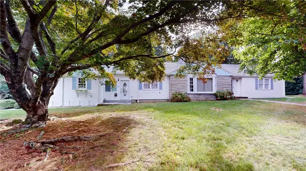 96 Paterson Avenue, Warwick, RI 02886