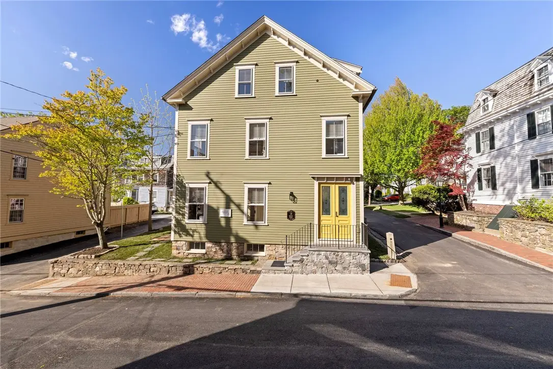 18 Barney Street #2, Newport, RI 02840 - #1