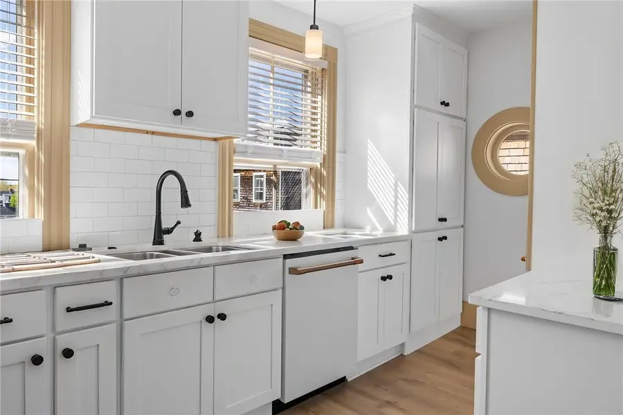 18 Barney Street #2, Newport, RI 02840 - #3