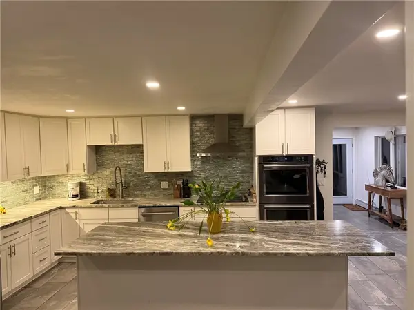 180 Woodland Avenue, Cranston, RI 02920