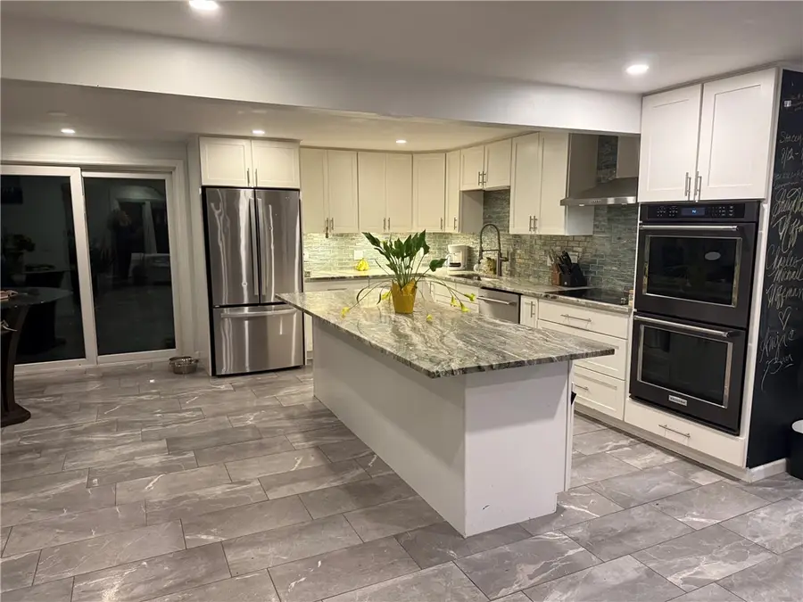 180 Woodland Avenue, Cranston, RI 02920 - #3