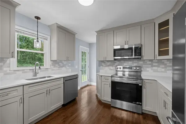 126 Alton Bradford Road, Hopkinton, RI 02808