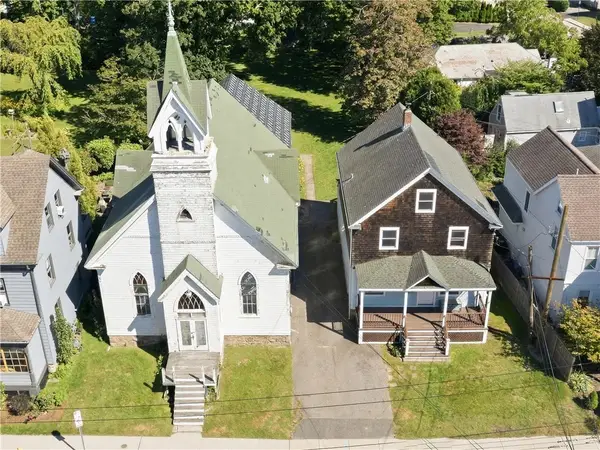24 Annandale Road, Newport, RI 02840