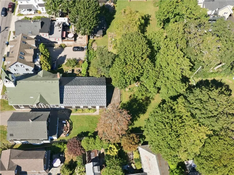 24 Annandale Road, Newport, RI 02840 - #3