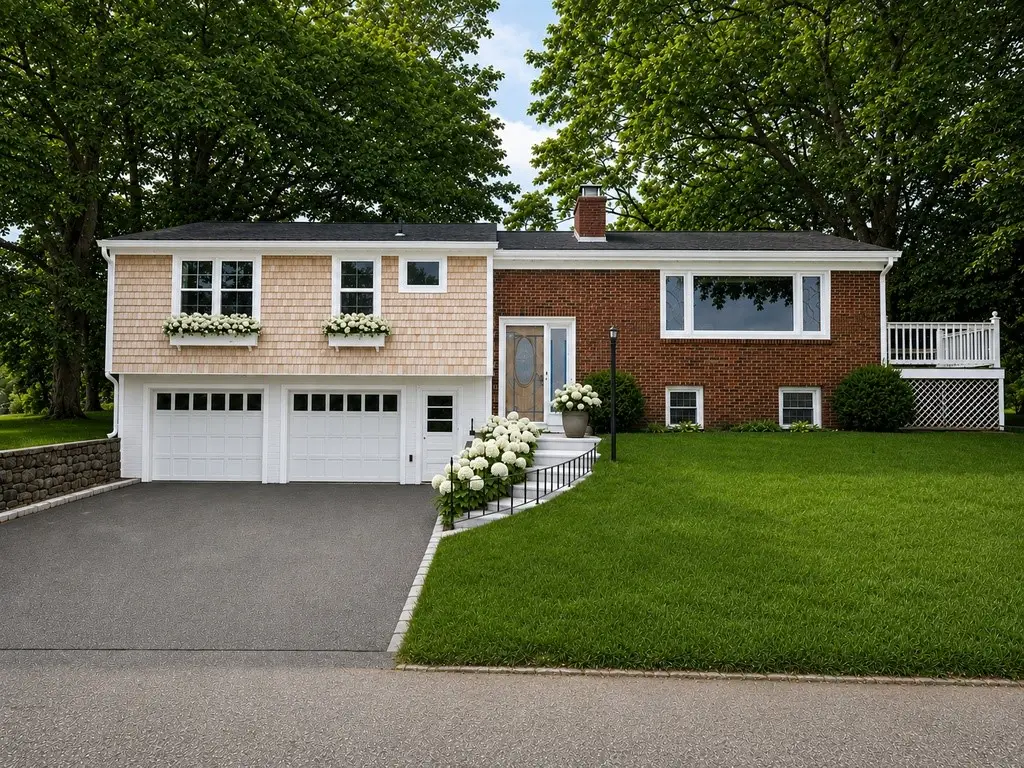 10 Johnnycake Lane, Portsmouth, RI 02871 - #1