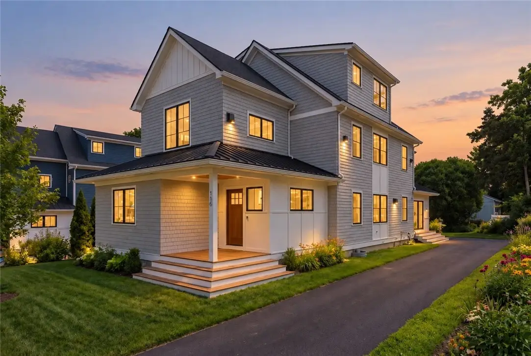 118 Newport Avenue, Middletown, RI 02842 - #1