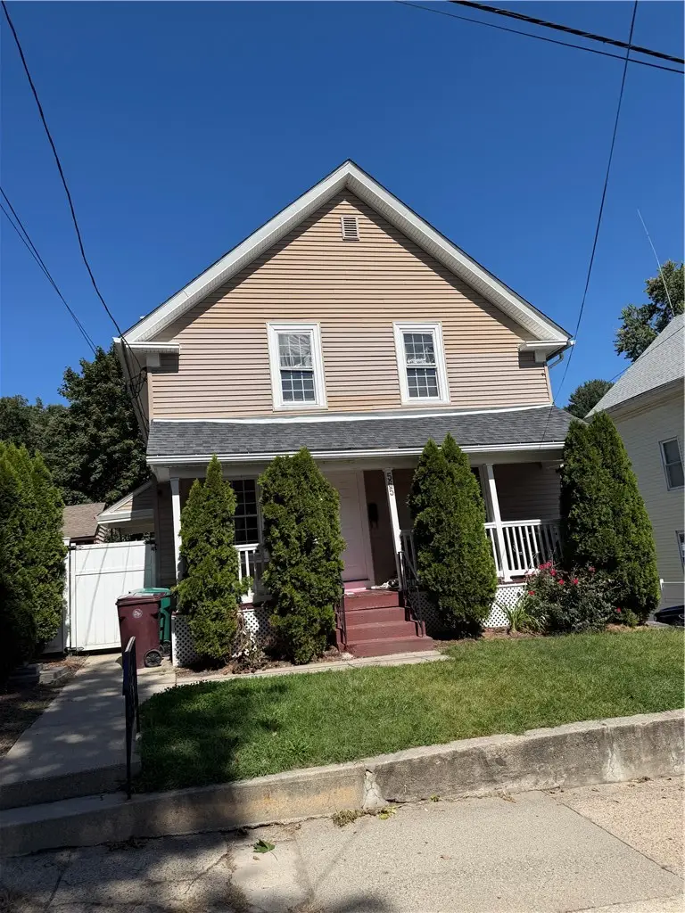 565 Fairmount Street, Woonsocket, RI 02895 - #1