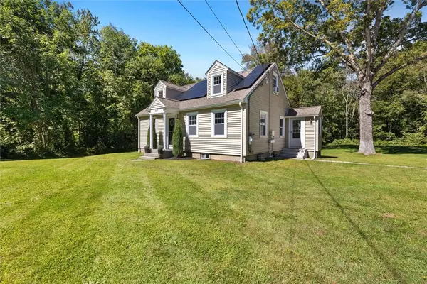 677 Central Pike, Scituate, RI 02857