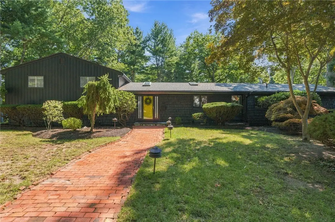 160 Windermere Way, Warwick, RI 02886 - #1
