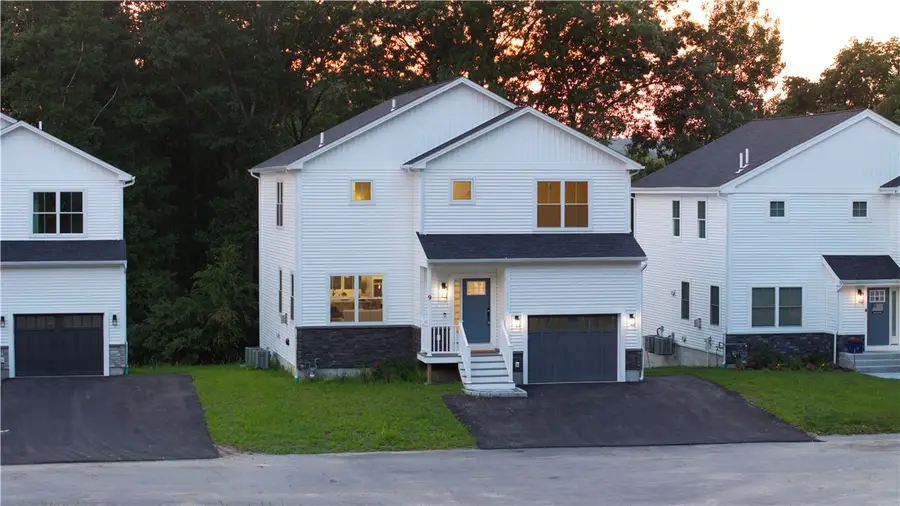 9 Stoneridge Road, Smithfield, RI 02917 - #3