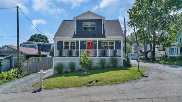 1 Coggeshall Avenue, Bristol, RI 02809