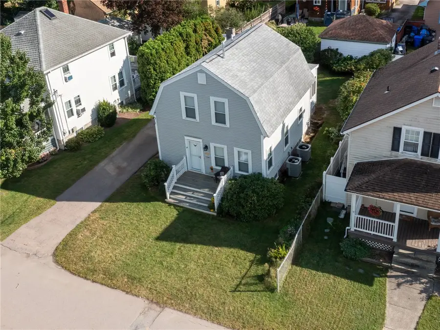 17 Catalpa Avenue, Riverside, RI 02915 - #3
