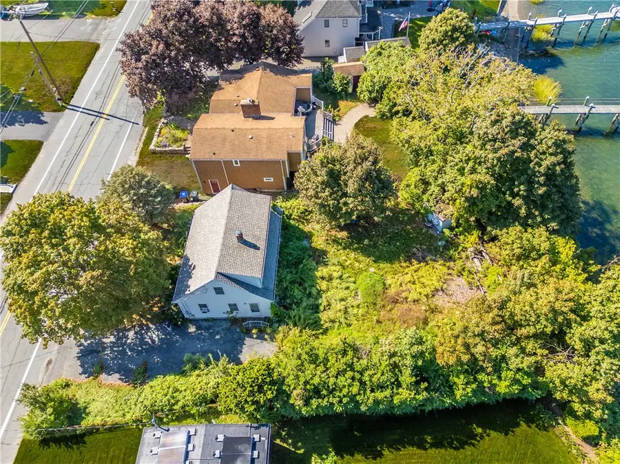 72 Point Road, Portsmouth, RI 02817 - #3