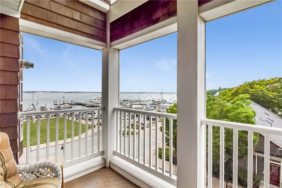 53 Conanicus Avenue #4E, Jamestown, RI 02835 - #3