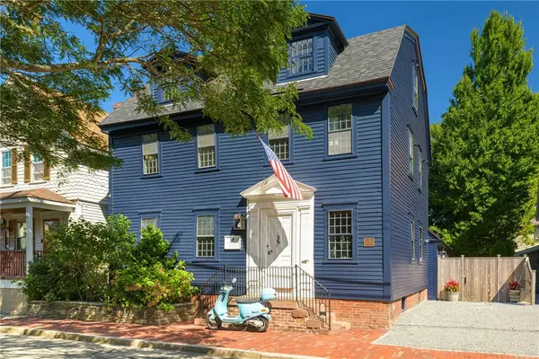 81 2nd Street, Newport, RI 02840