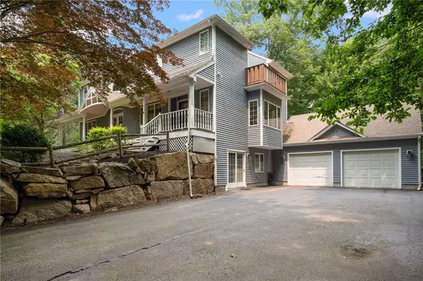 165 Lynn Circle, East Greenwich, RI 02818